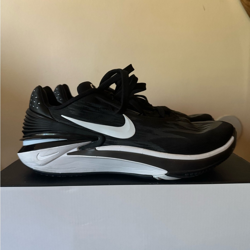 Nike GT Cut 2 size 11